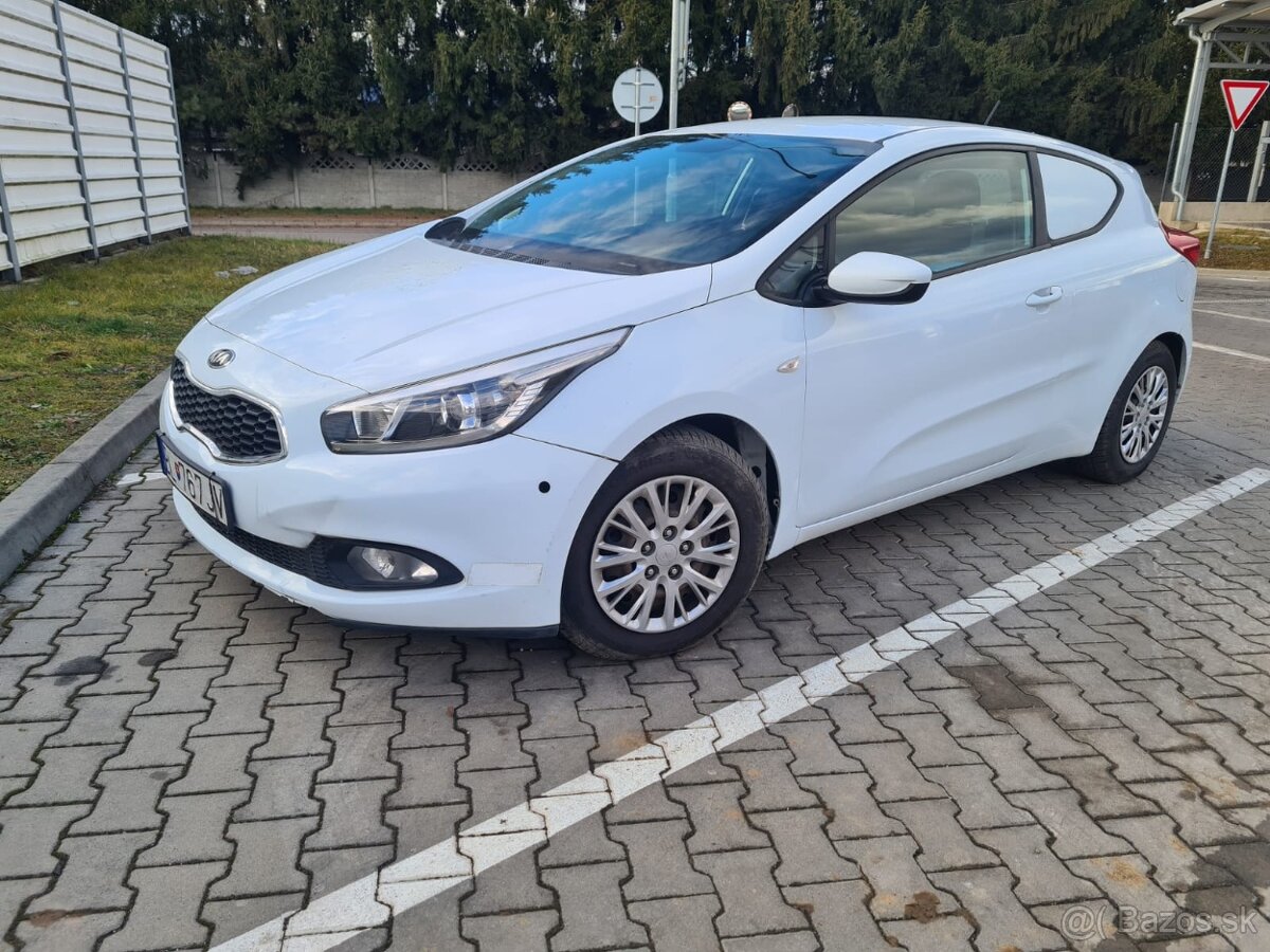 Kia ceed 1.4crdi 66kw rok 2015