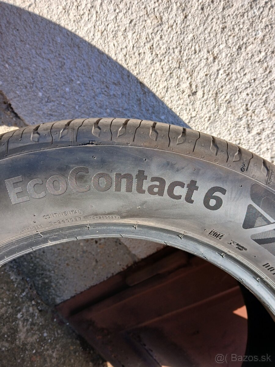 pneu 235/55 R18