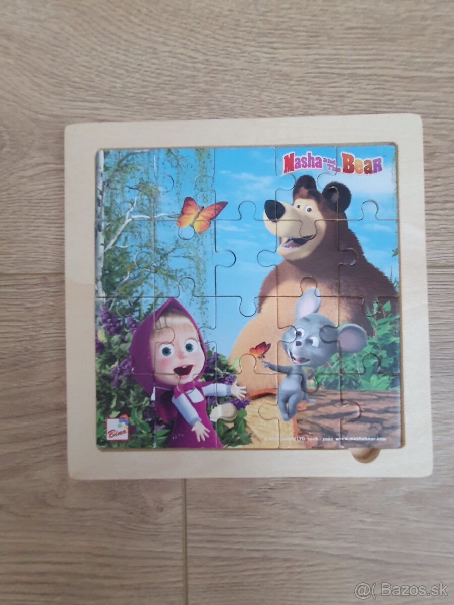 Puzzle Máša a medveď