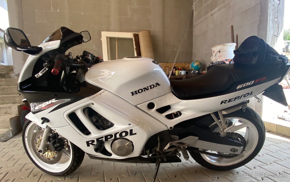 Honda CBR 600-REZERVOVANÁ