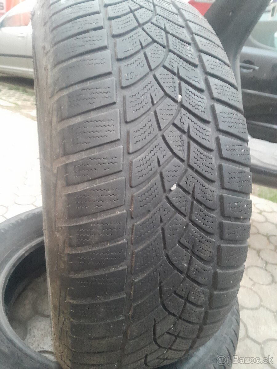 215/ 60 R16 Goodyear