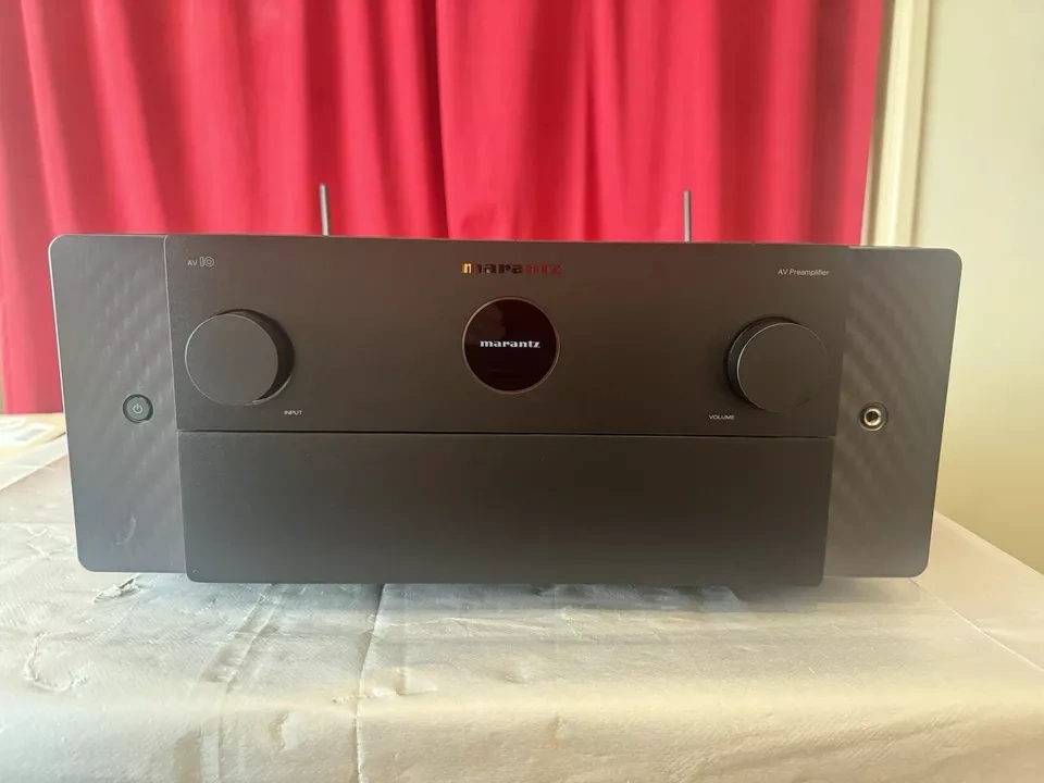 Marantz AV 10