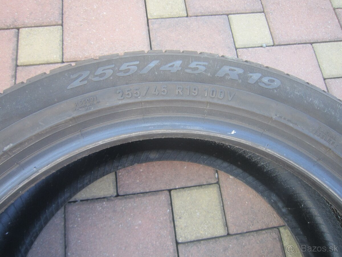 255/45R19 100V 2x letne pneu Pirelli Scorpion - samozalepova