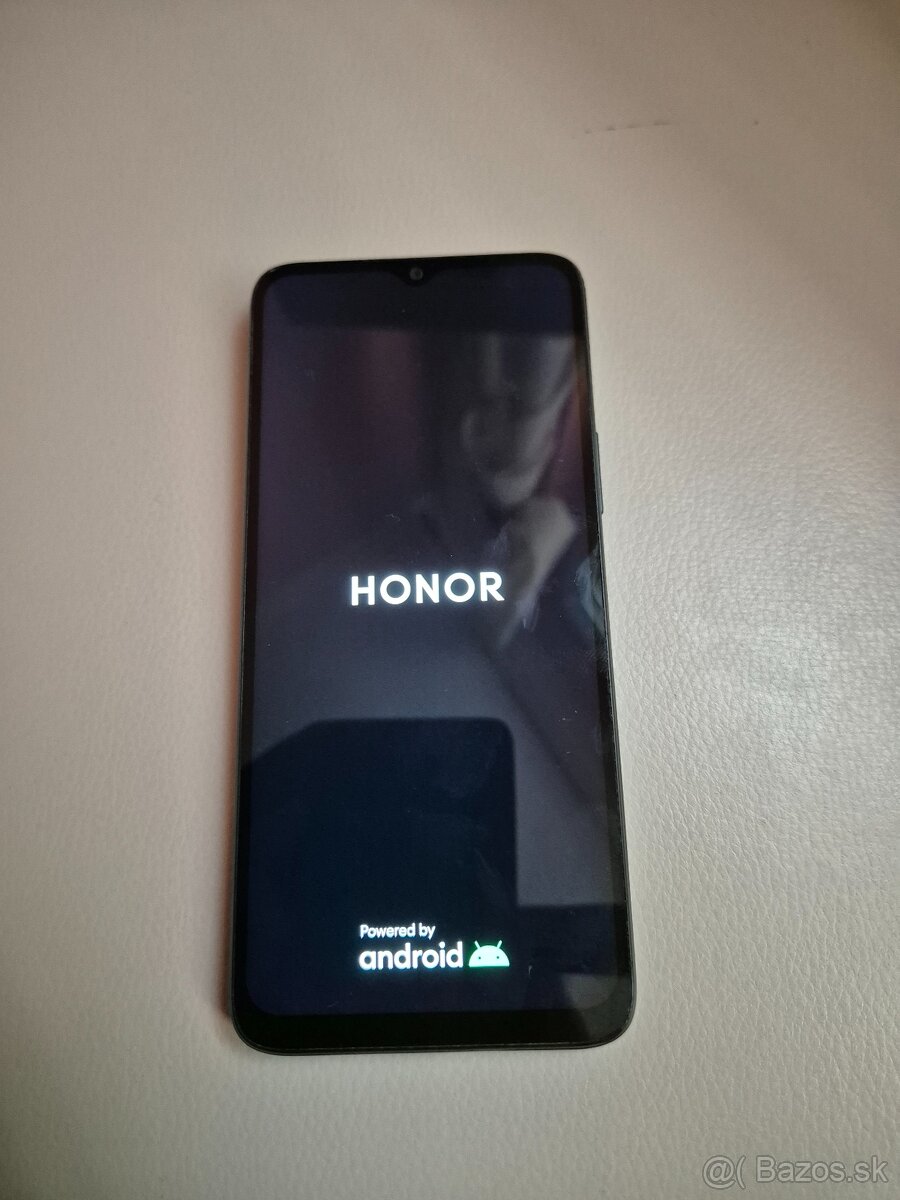 Ponúkam na predaj Honor X6a