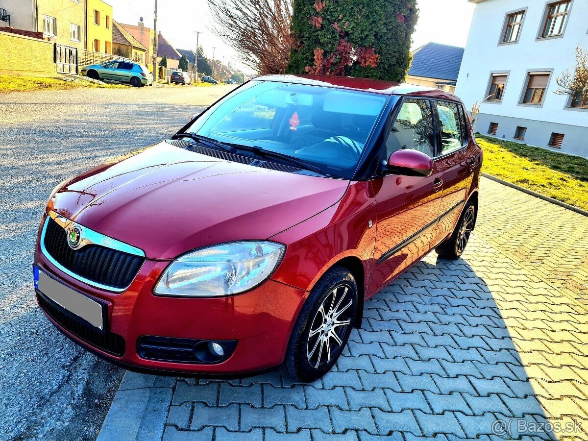 Škoda Fabia 2 generácie Veľmi pekný stav 143000.Km.