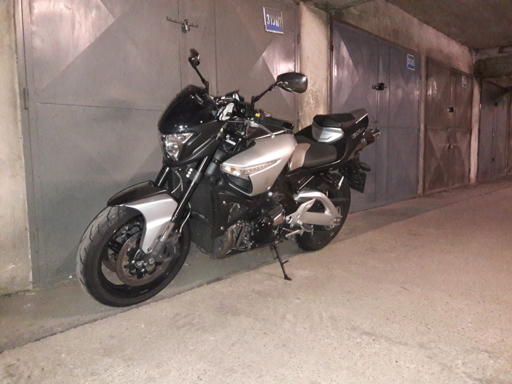 predám moto Suzuki BKing GSX1300BK