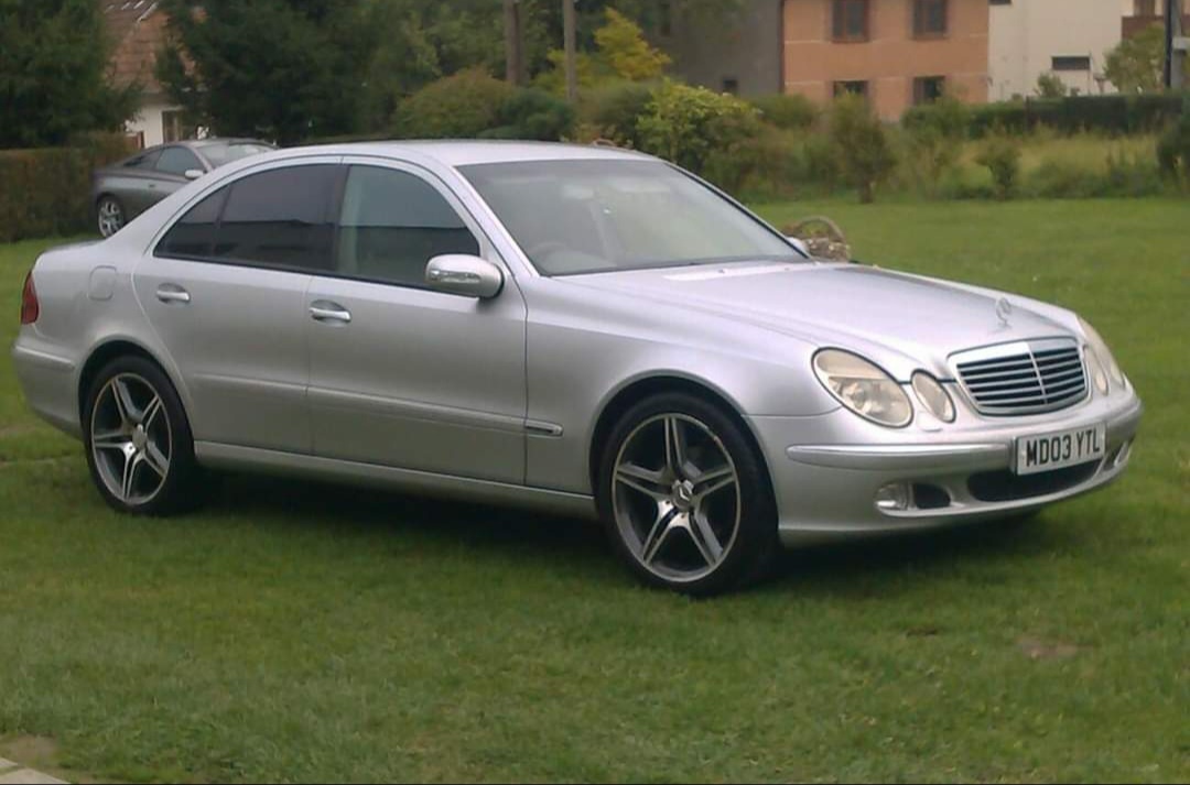 Rozpredam Mercedes W211 2,7 cdi  r.v 2003