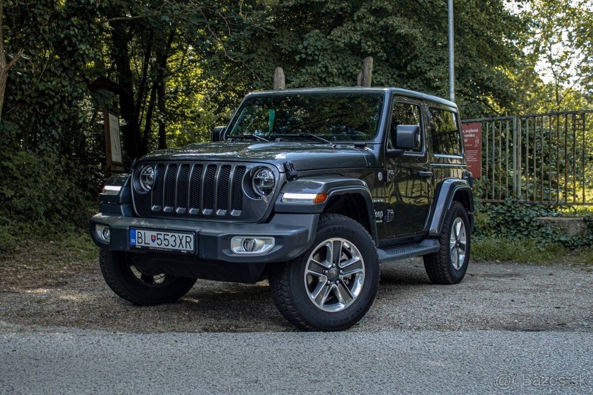 Jeep Wrangler SAHARA 2,0 Automat