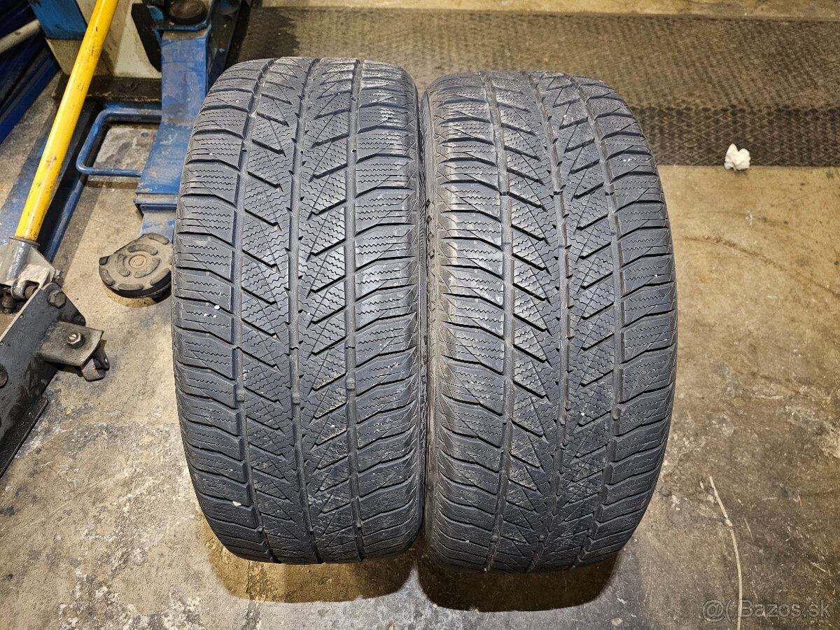 235/45 R18