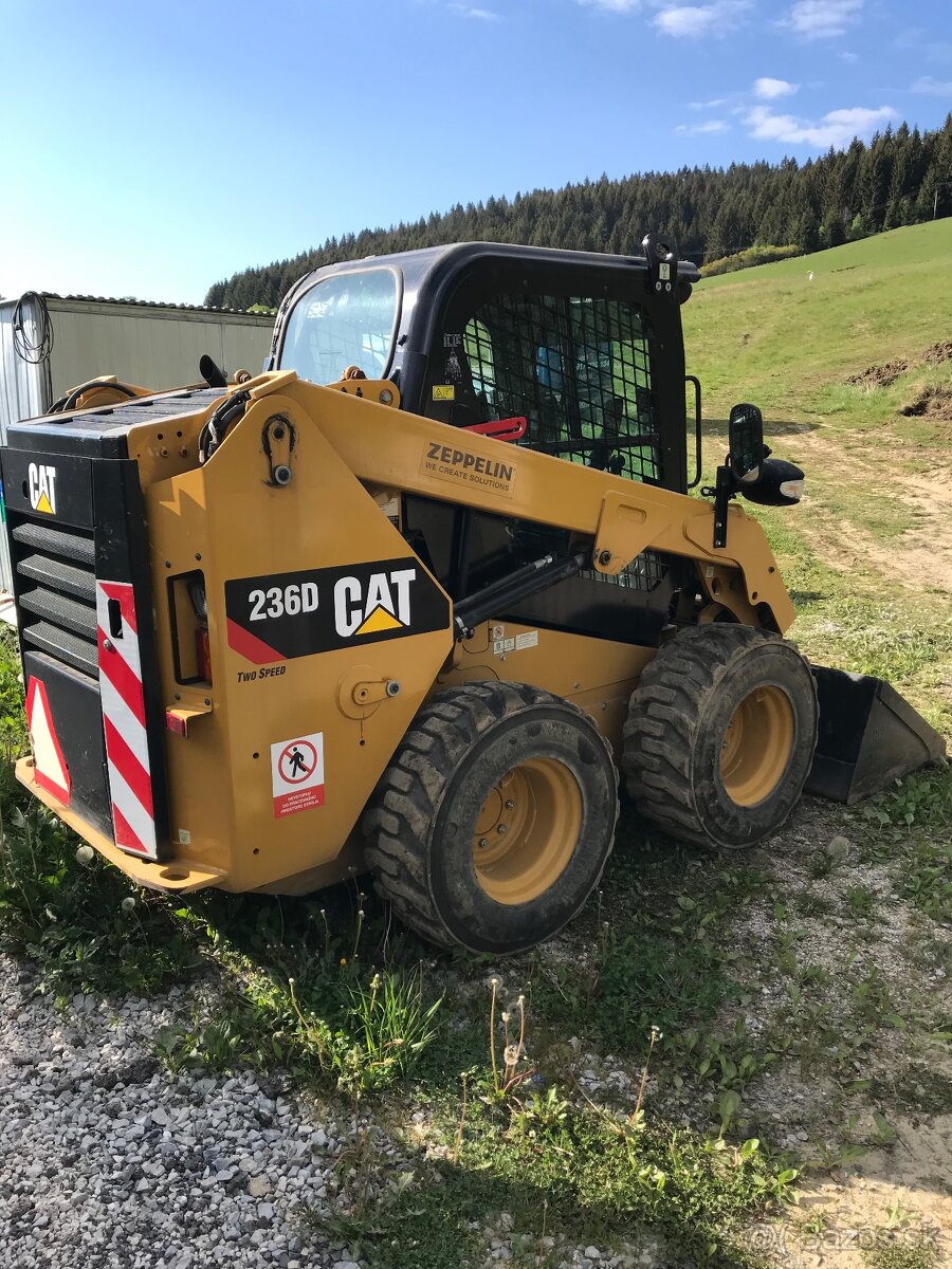 Caterpillar 236 D