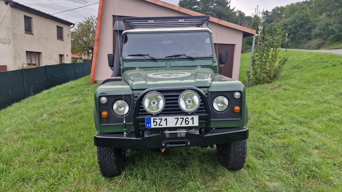 Land Rover Defender 110 300 TDi