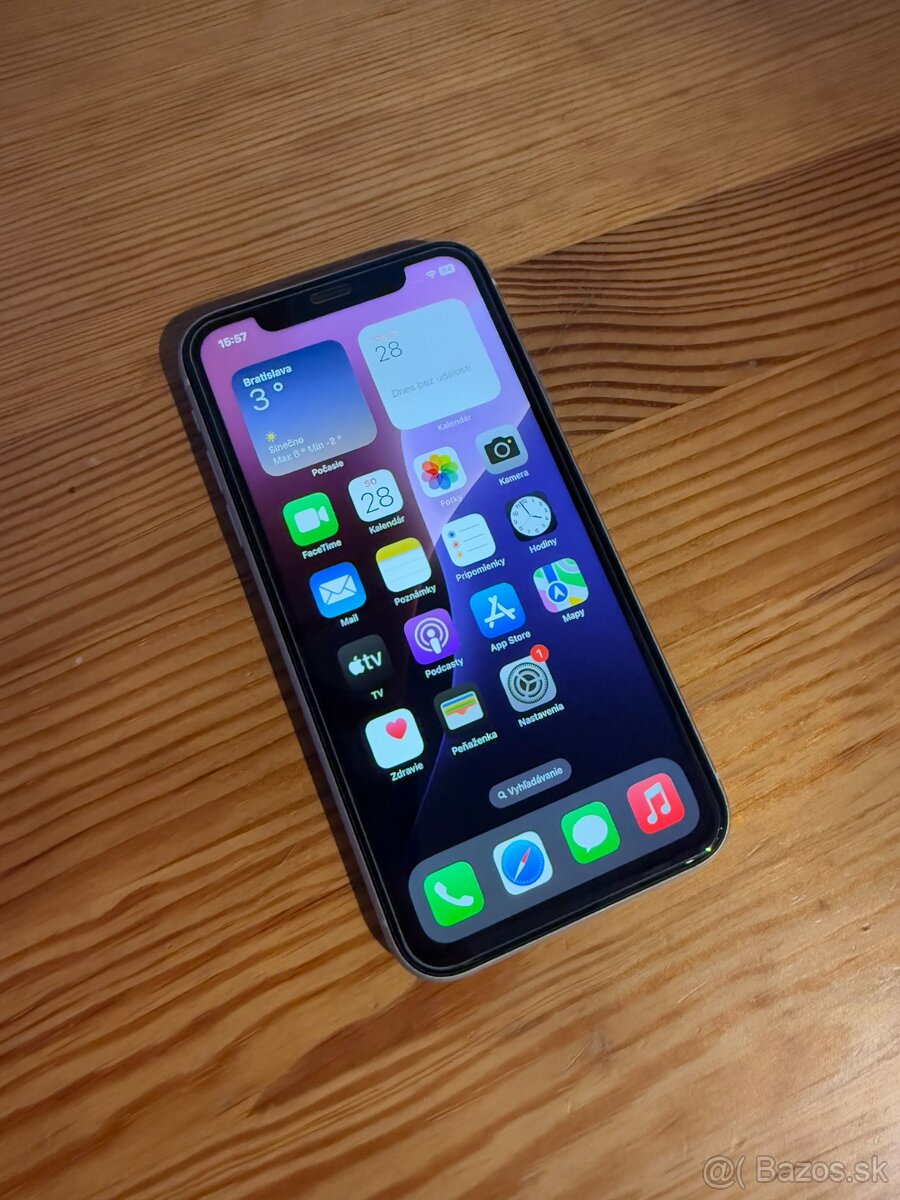 iPhone XR 64GB Biely + kryty, sklá