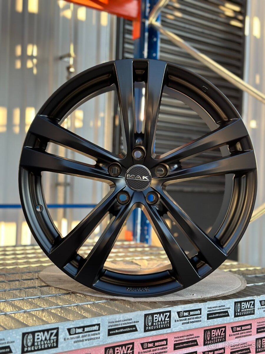 R18 5x112 (76) MAK ZENITH MATT BLACK 8J ET30