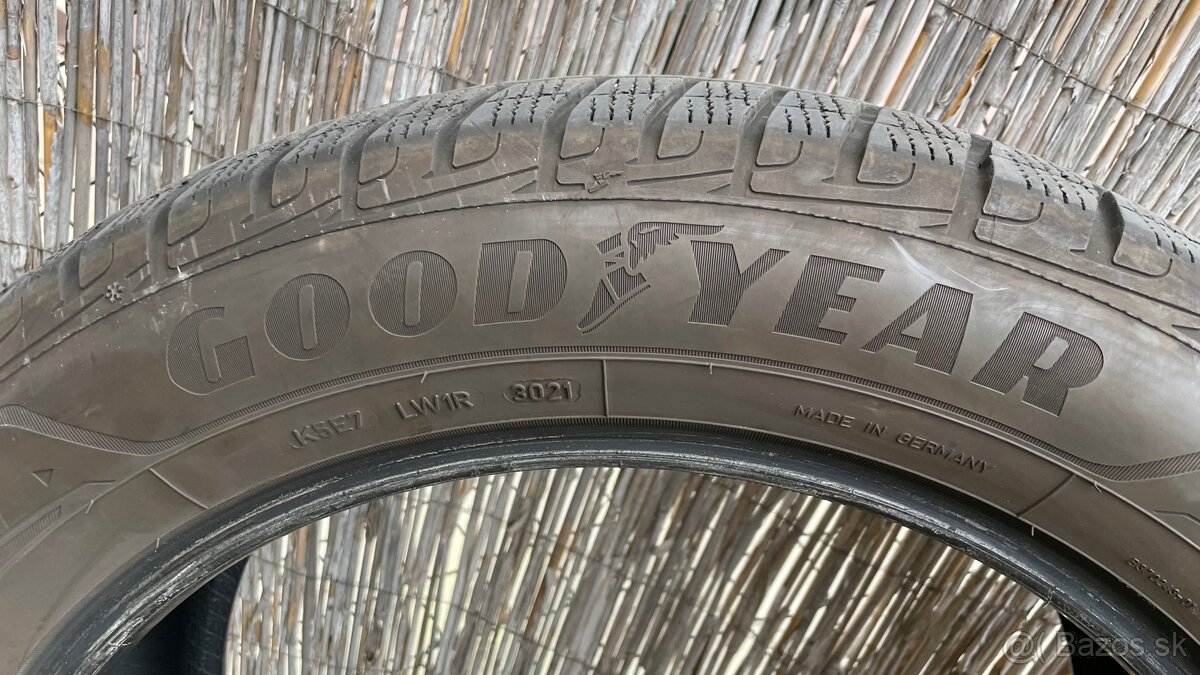 Zimné GoodYear 235/55 R19 105V