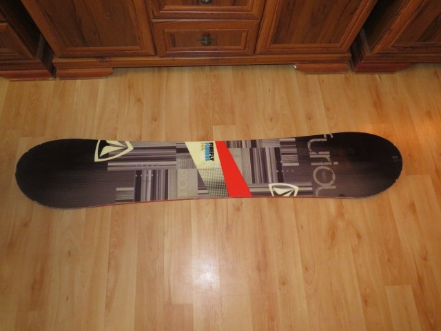 Predam snowboard FIREFLY,144 cm,bez viazania