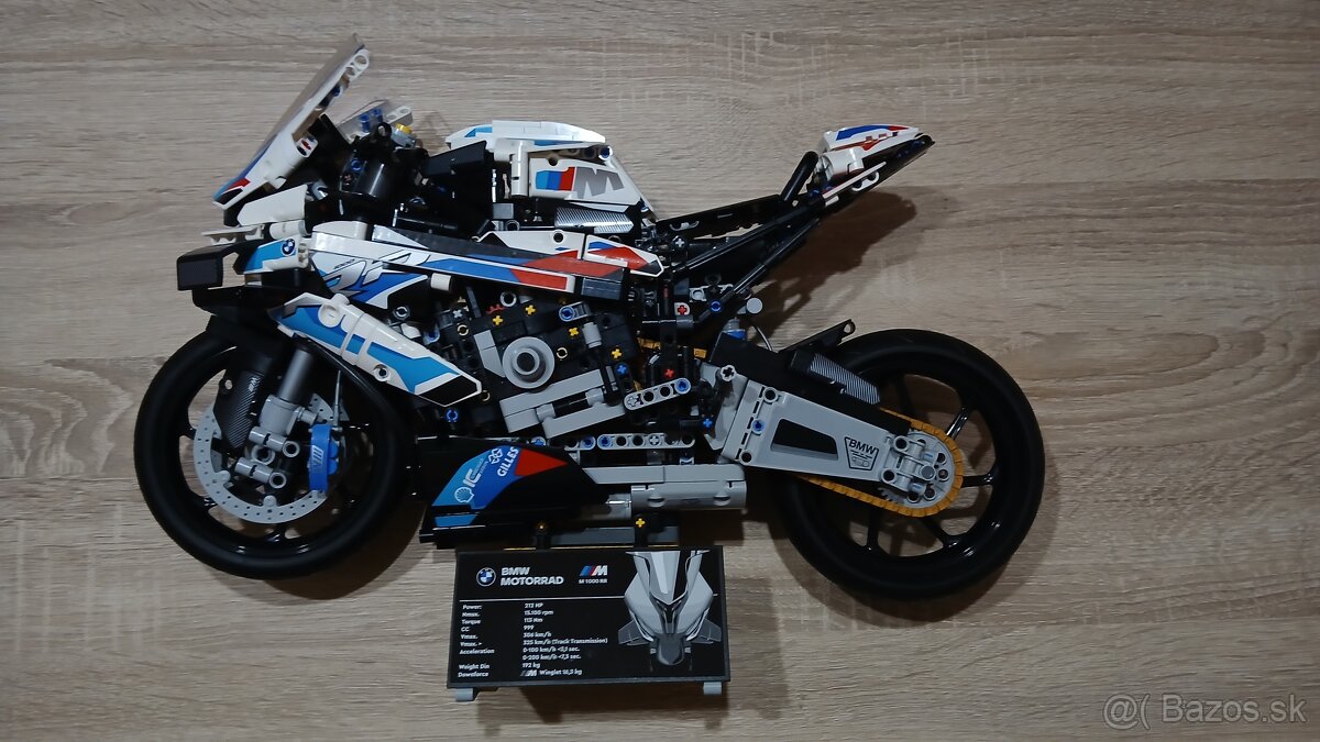 LEGO 42130 - BMW Motorrad M 1000 RR