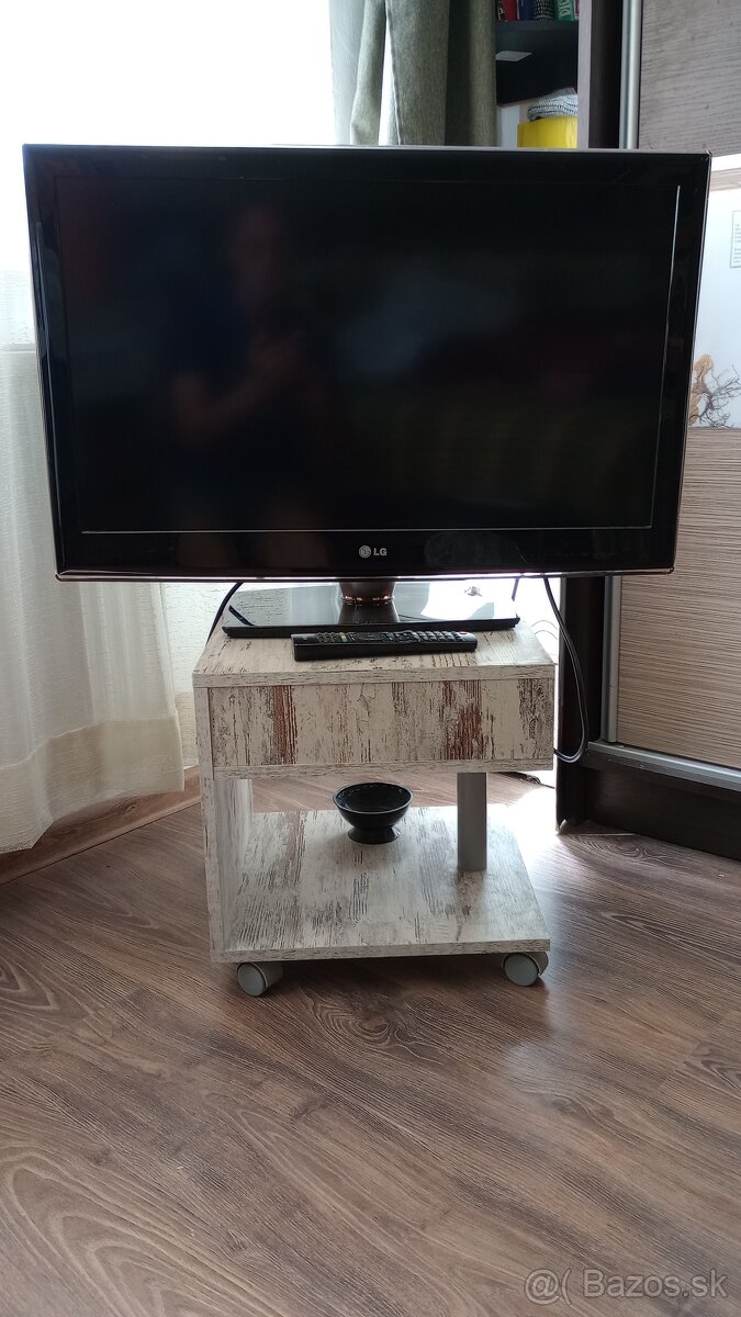 Predám  lcd  TV LG