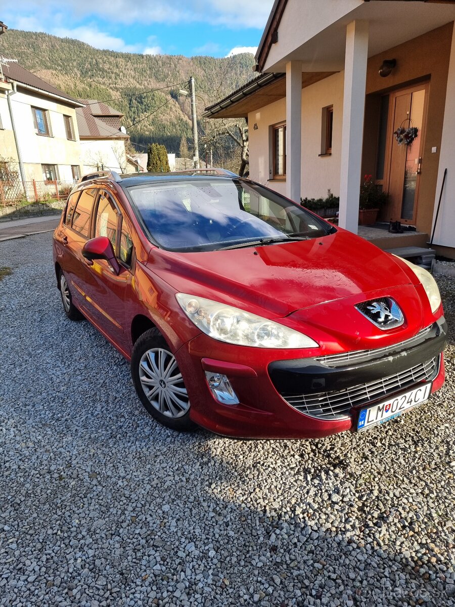 Peugeot 308sw 1.6 benzín, r. v. 2010