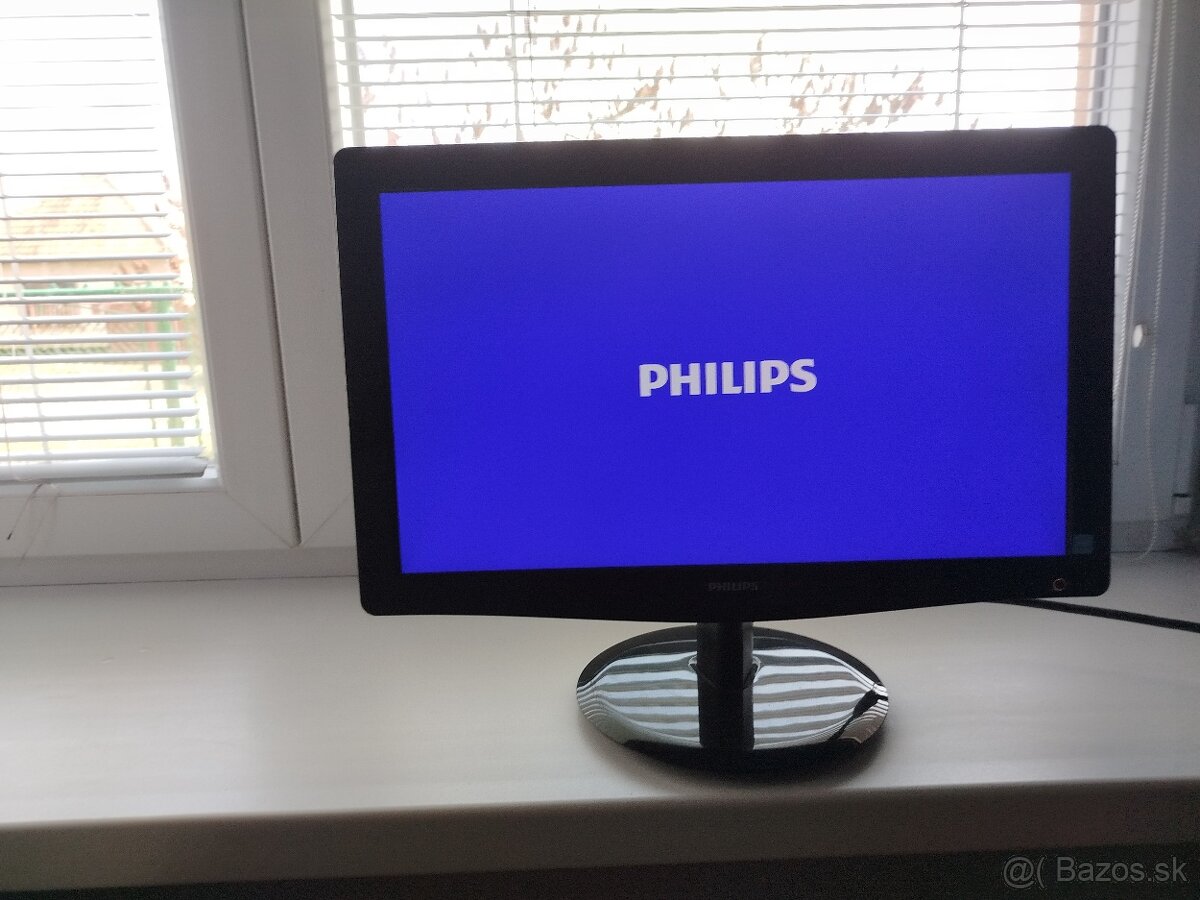 Monitor Philips 47cm.up.