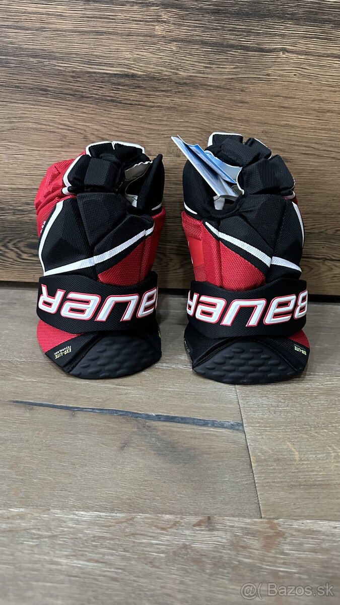 HOKEJOVE RUKAVICE BAUER VAPOR HYPERLITE BLACK/RED