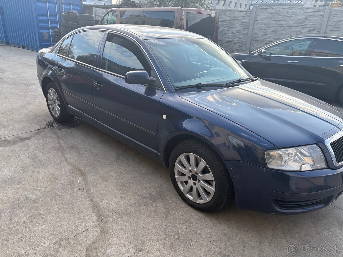 Rozpredam Škodu Superb 2,5tdi 2004