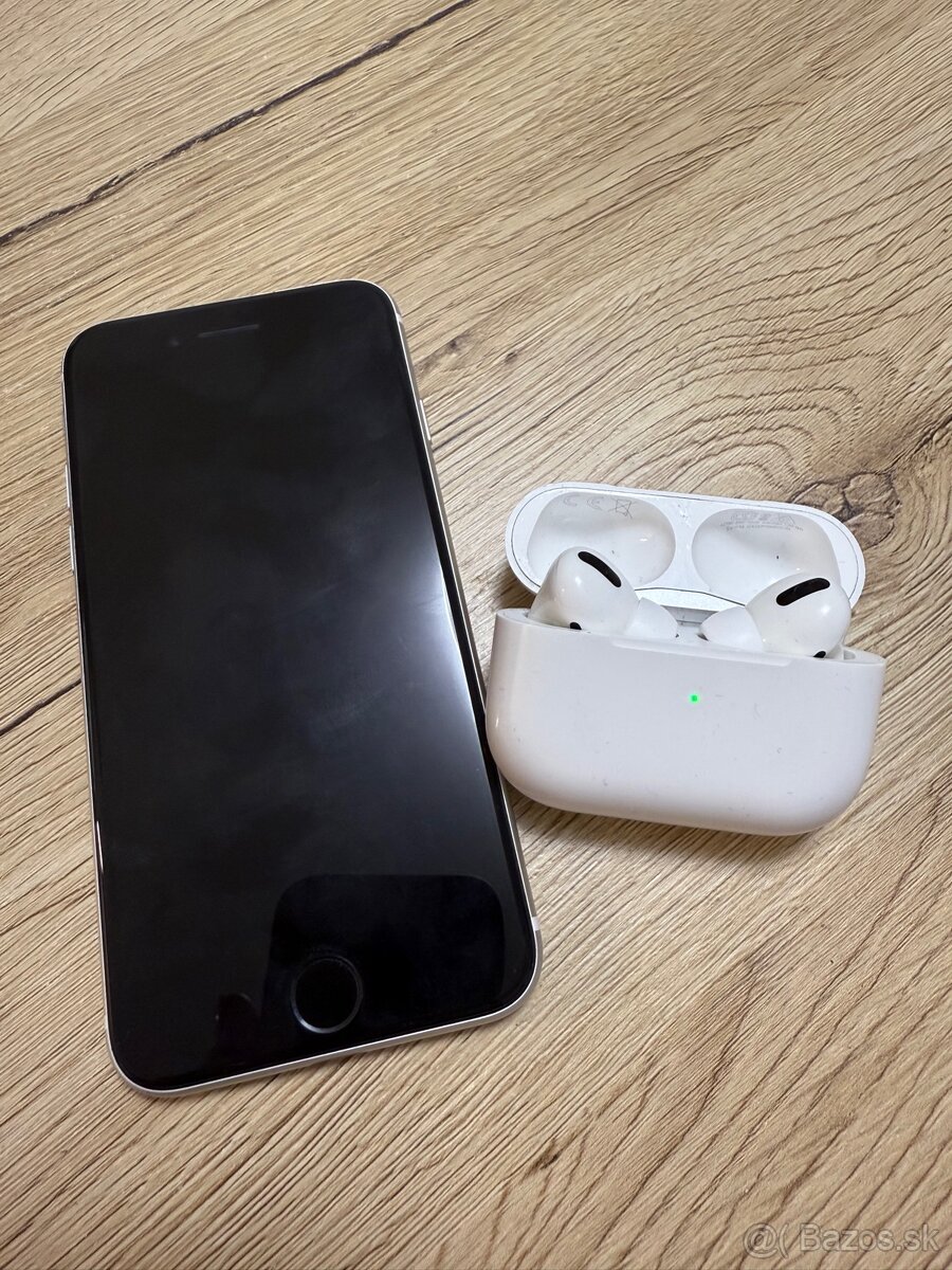 iPhone SE 2020 + AirPods Pro I. Generácie