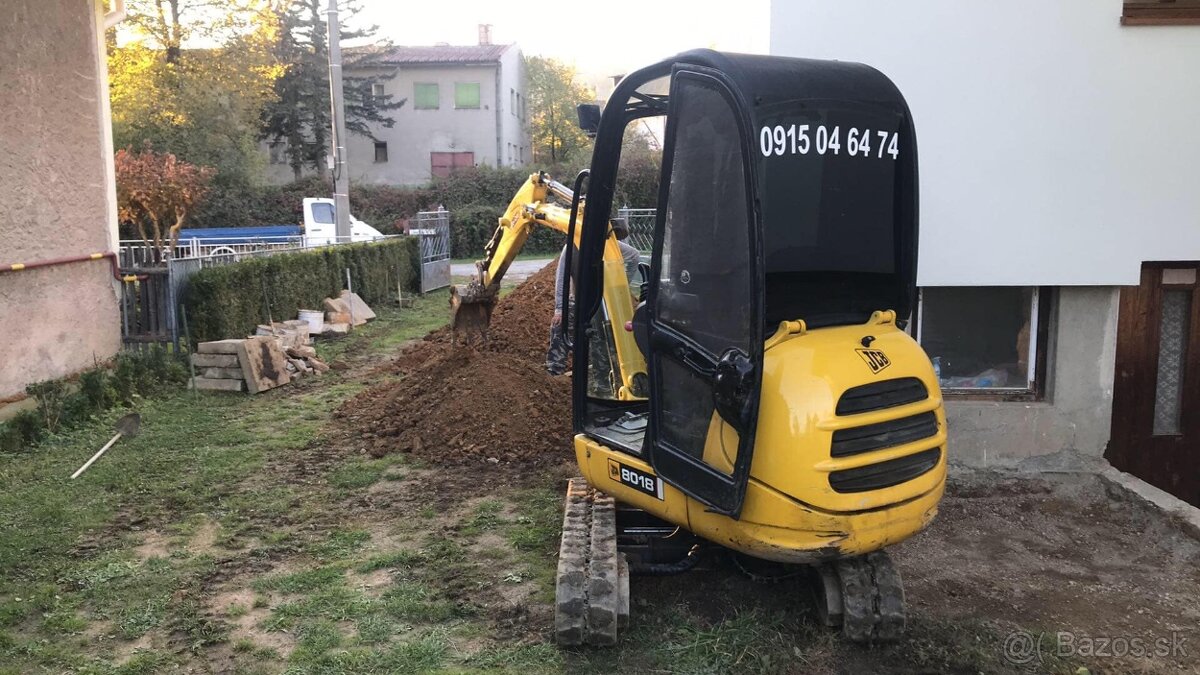 MINIBAGER NA PRENAJOM JCB 8018