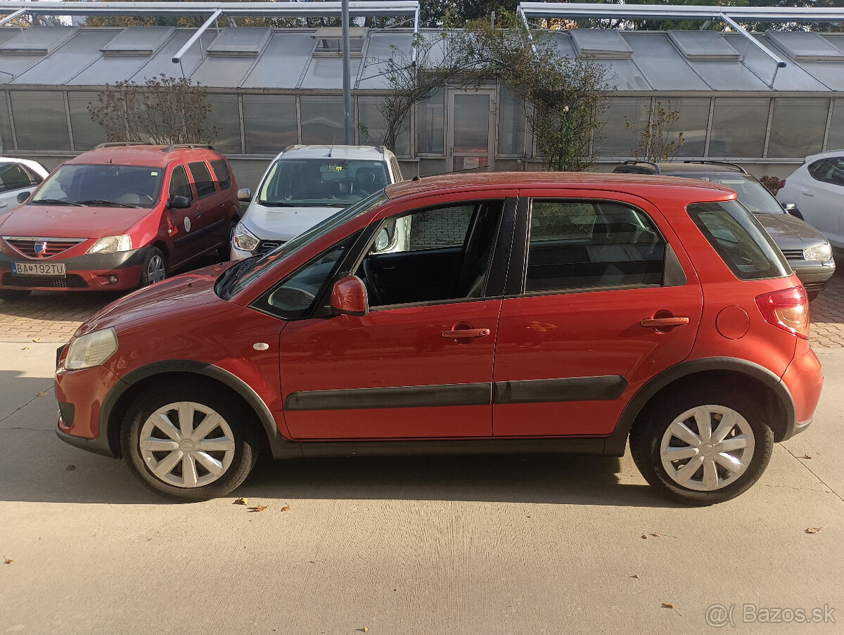 Suzuki SX4 1.5 73 kW benzín