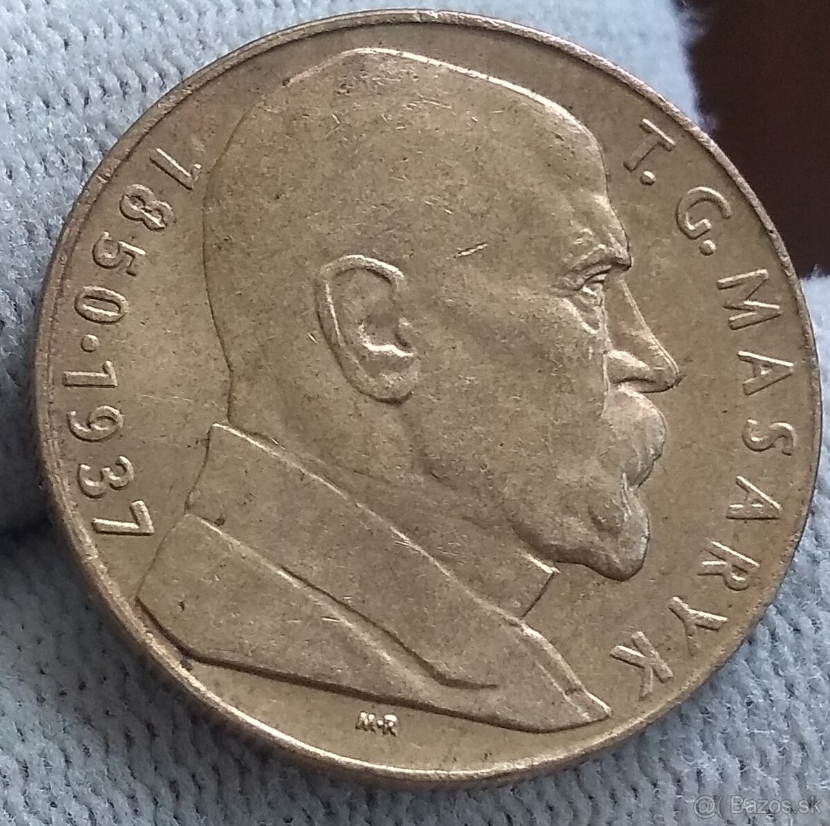 10 koruny.