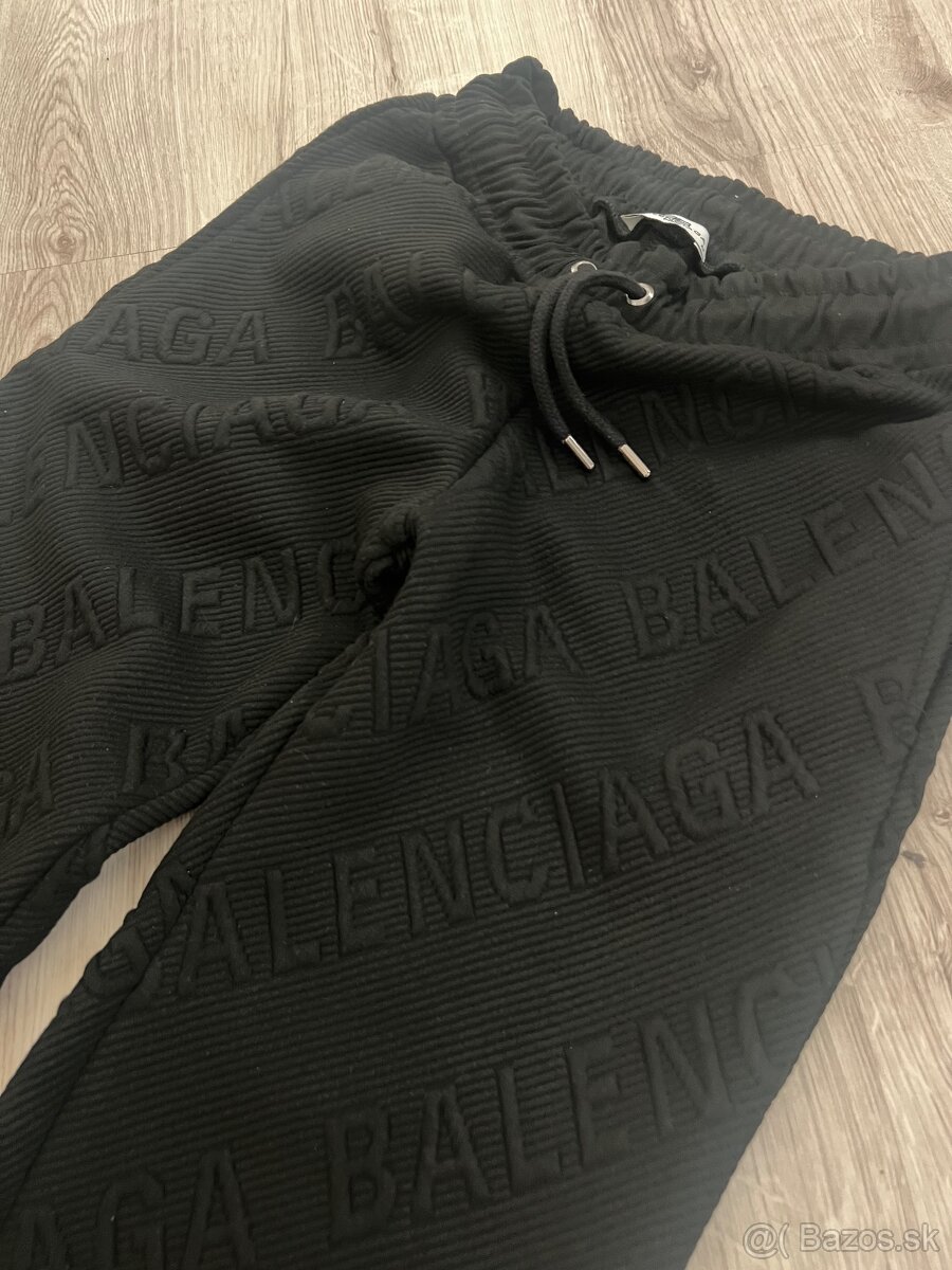 Balenciaga tepláky