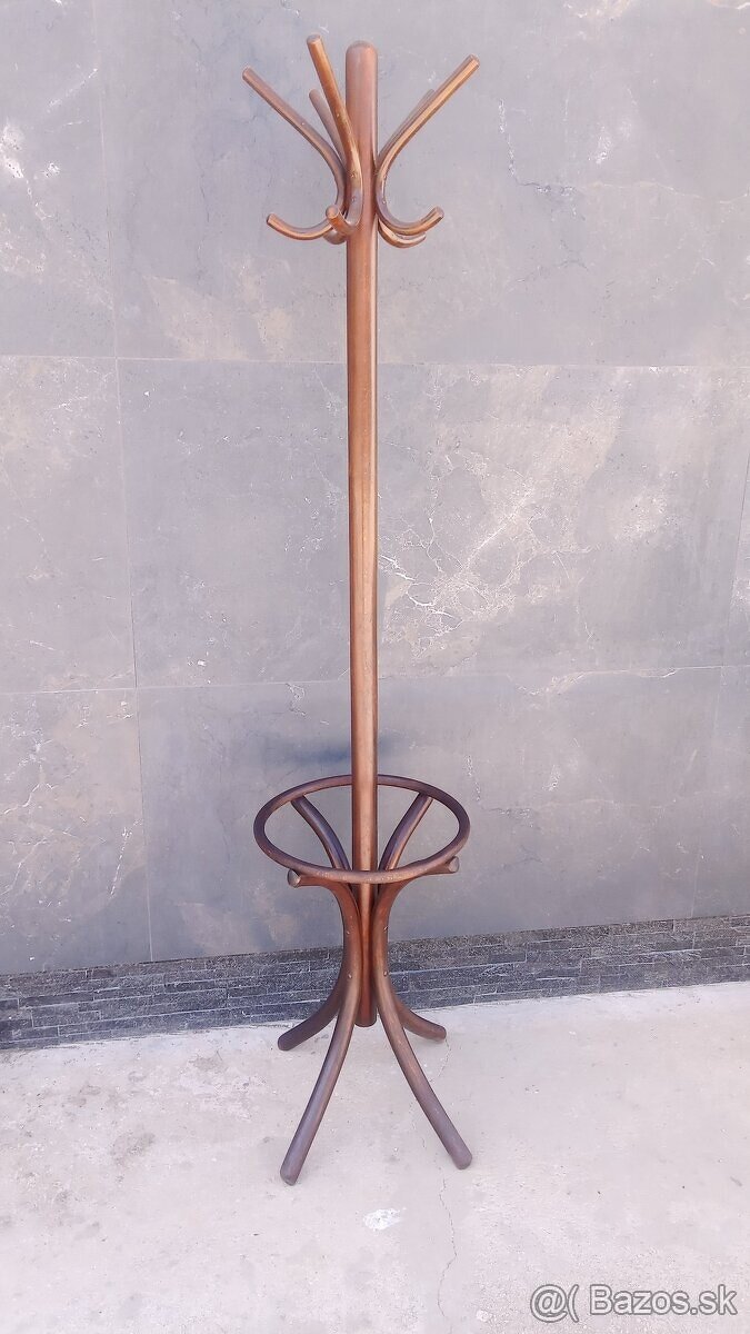 Starožitny vešiak thonet