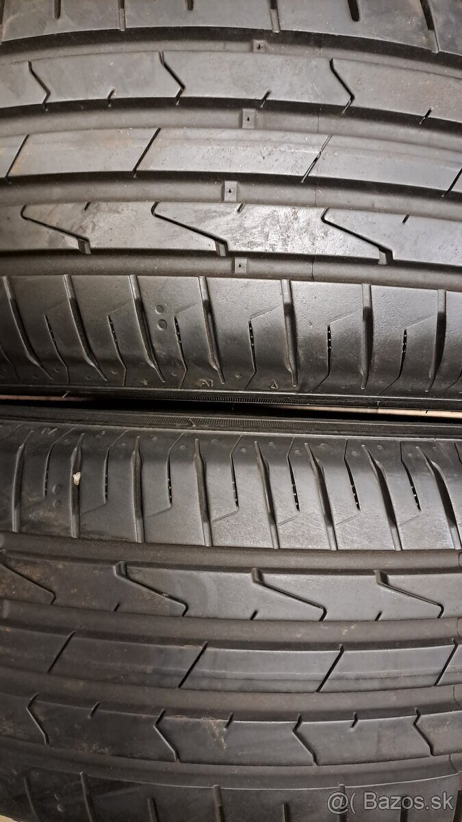 Predám 2ks pekné letné 205/60r16-92H Hankook