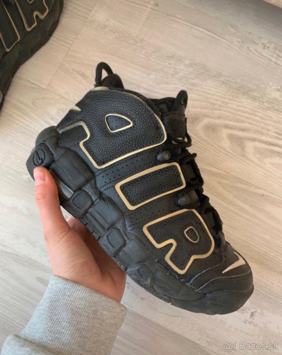 Tenisky Nike Uptempo Black/Gold