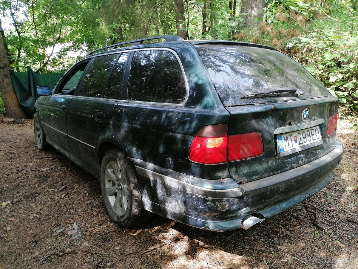 Predám BMW e39 2,0i touring