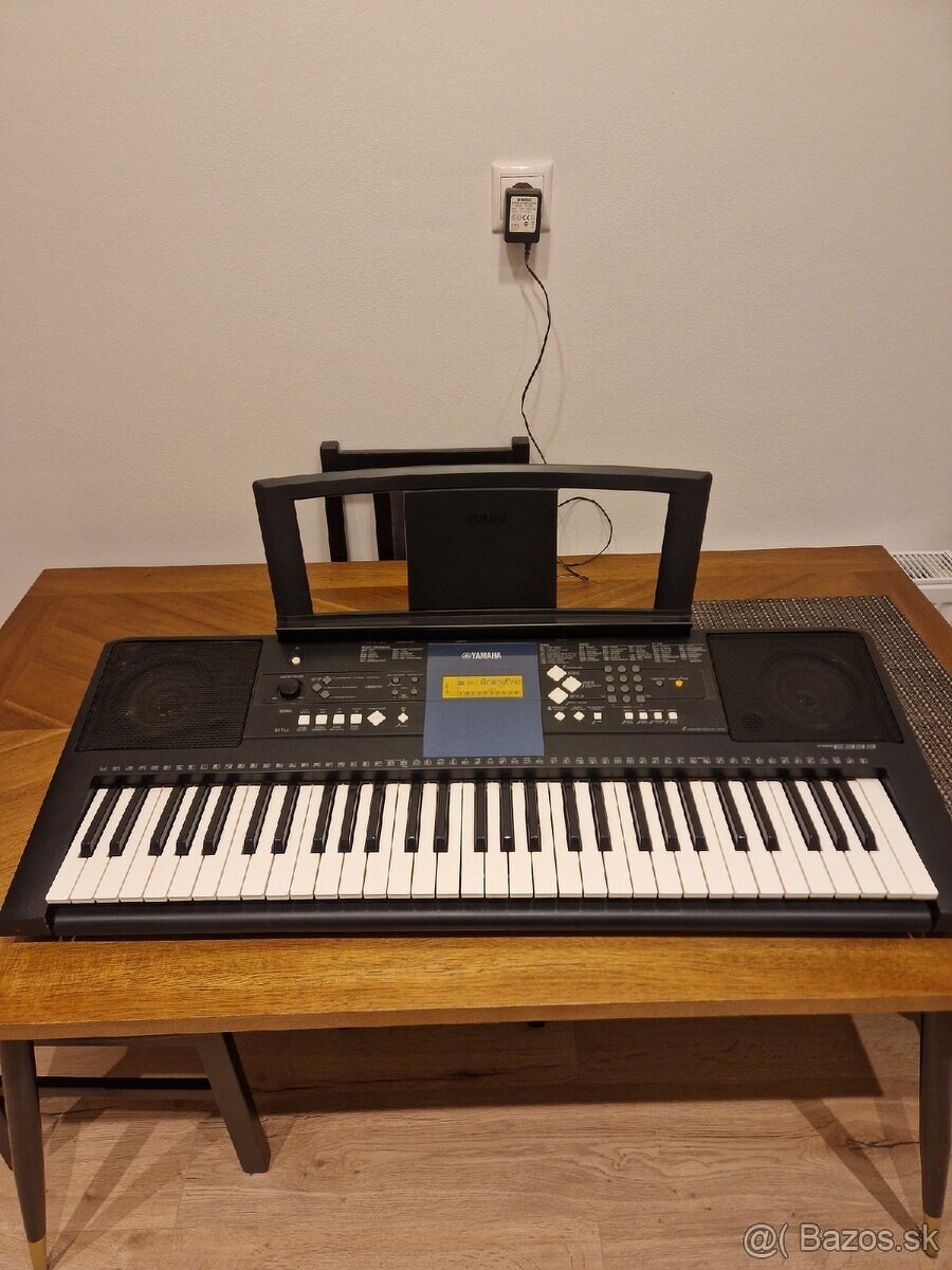 Yamaha PSR E333, klavesy klavir