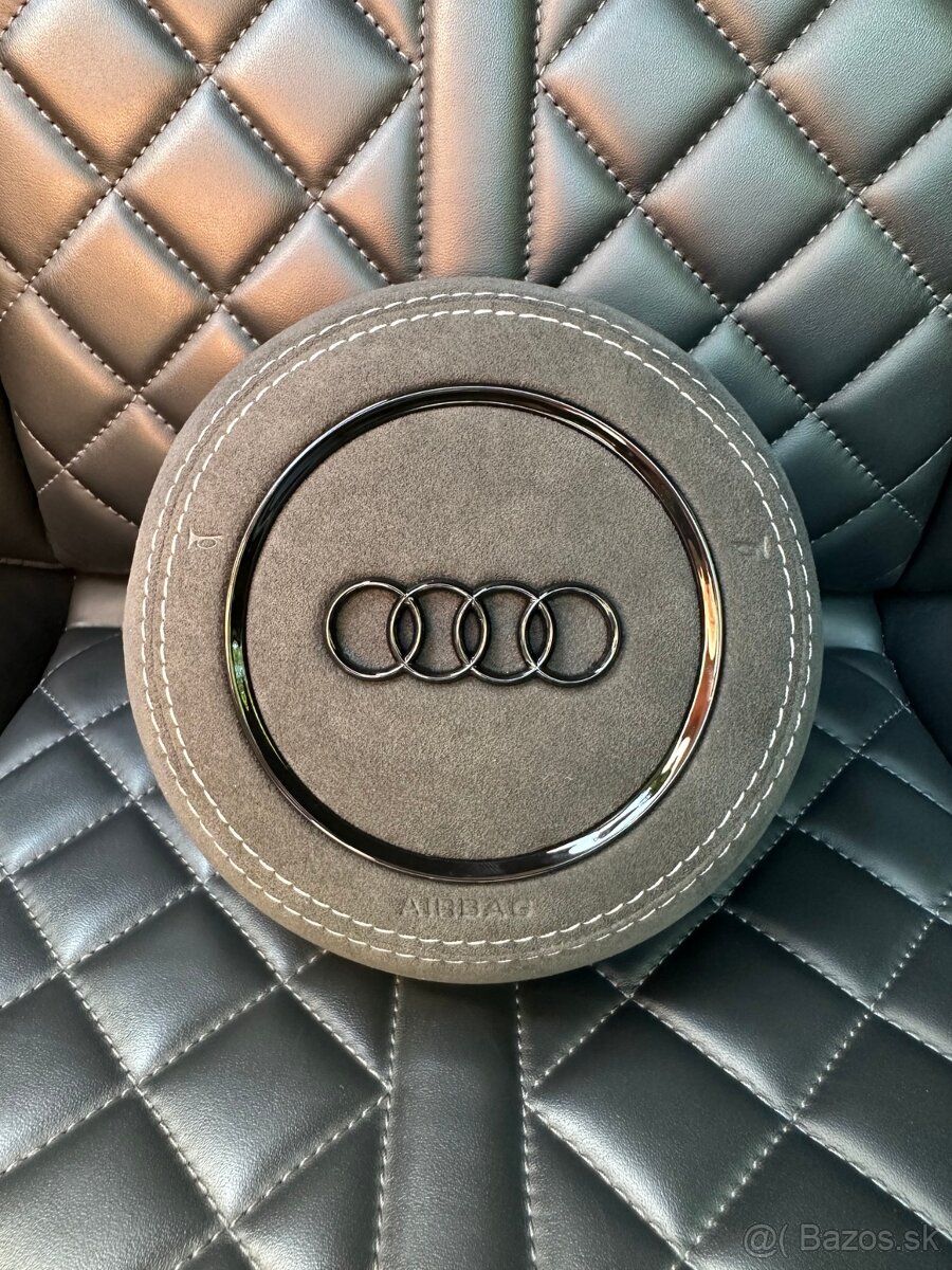 AUDI kryt airbagu - alcantara