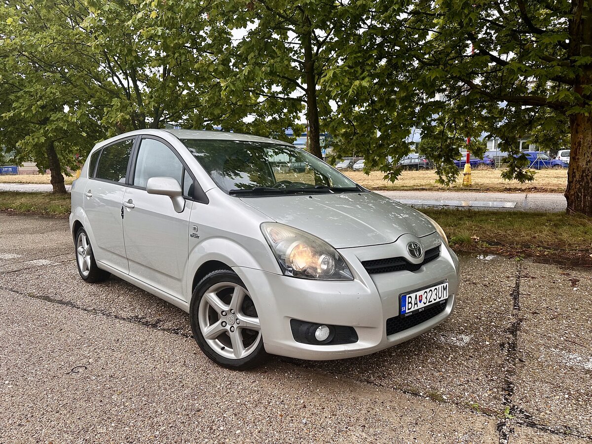 Toyota Corolla Verso, 7 miestne, 107000km