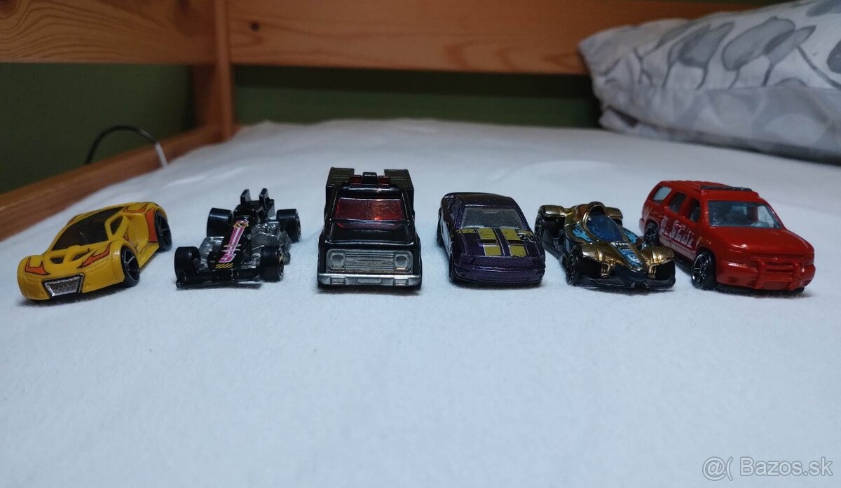 6ks hotwheels autíčok