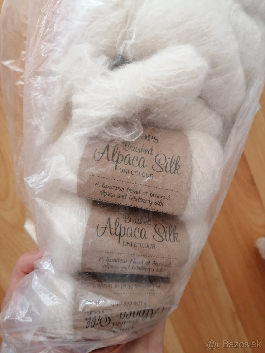 Vlna BRUSHED ALPACA SILK DROPS č. 1 smotanová