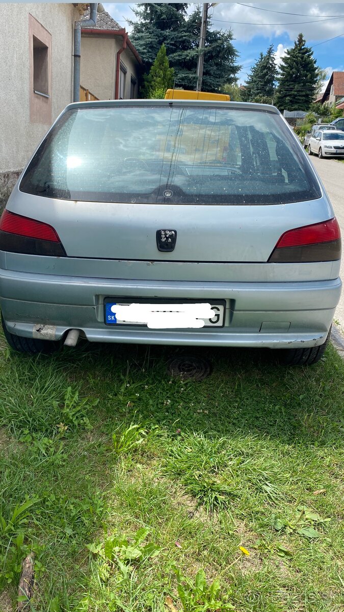 Peugeot 306