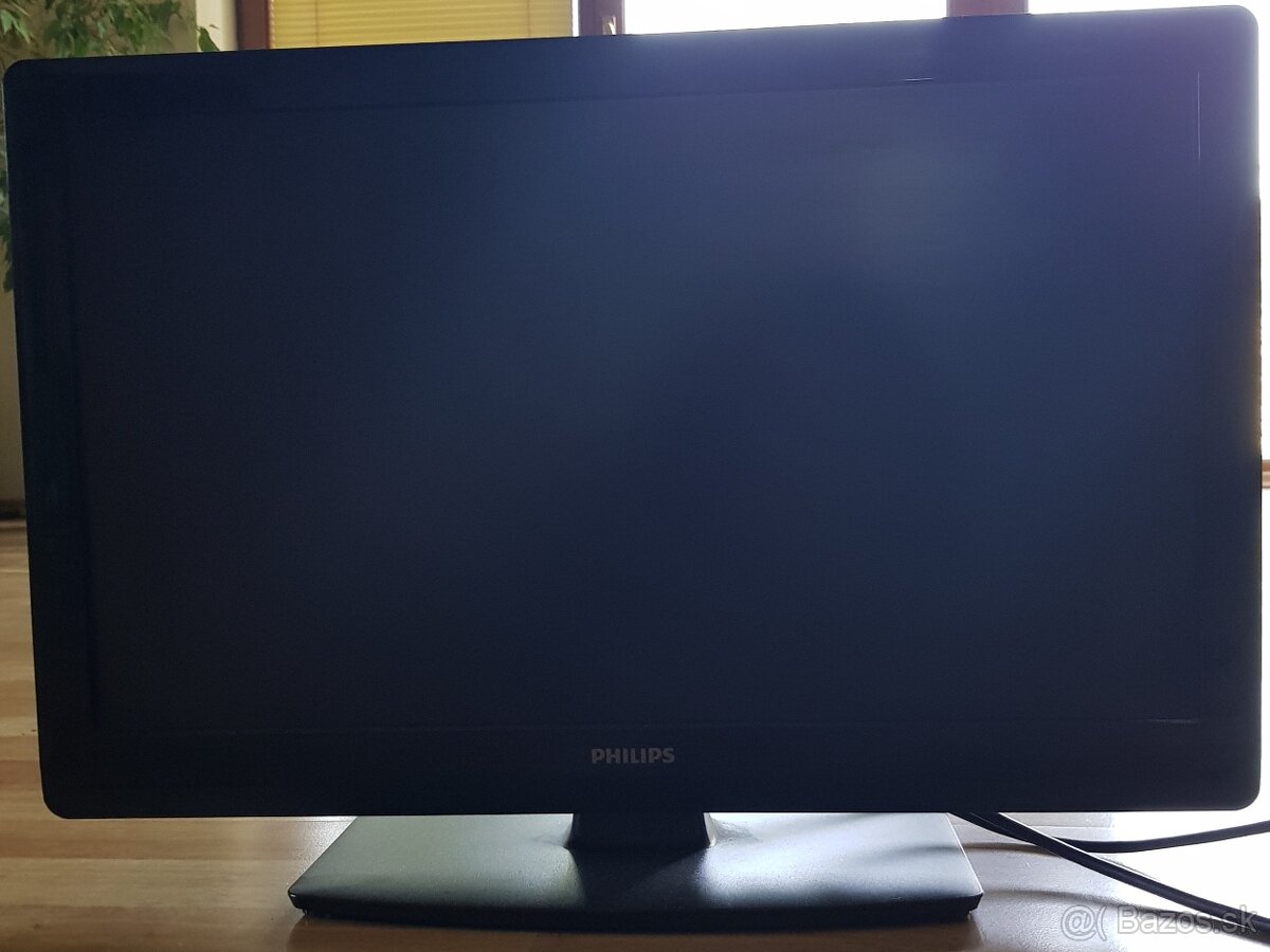 LCD televízor PHILIPS 22PFL3606H/58 HD