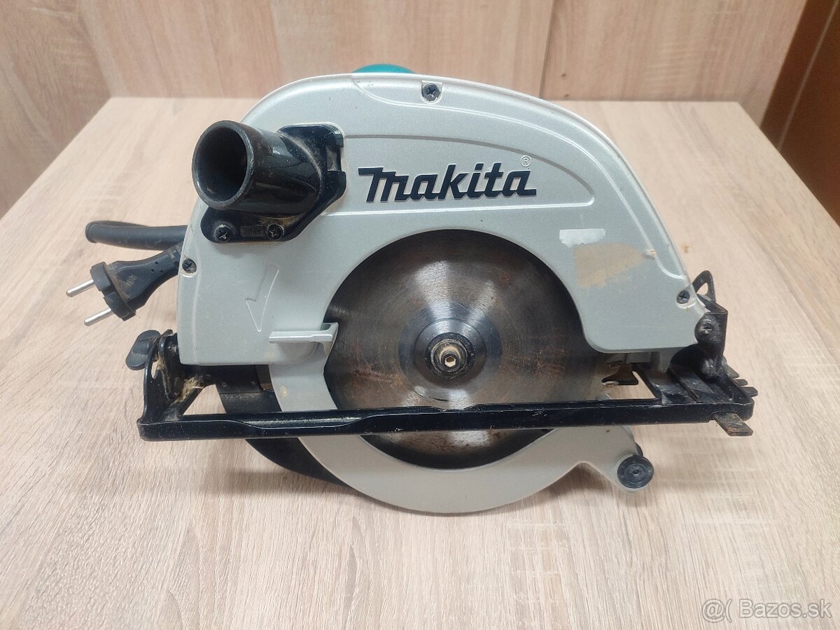 Makita 5704R