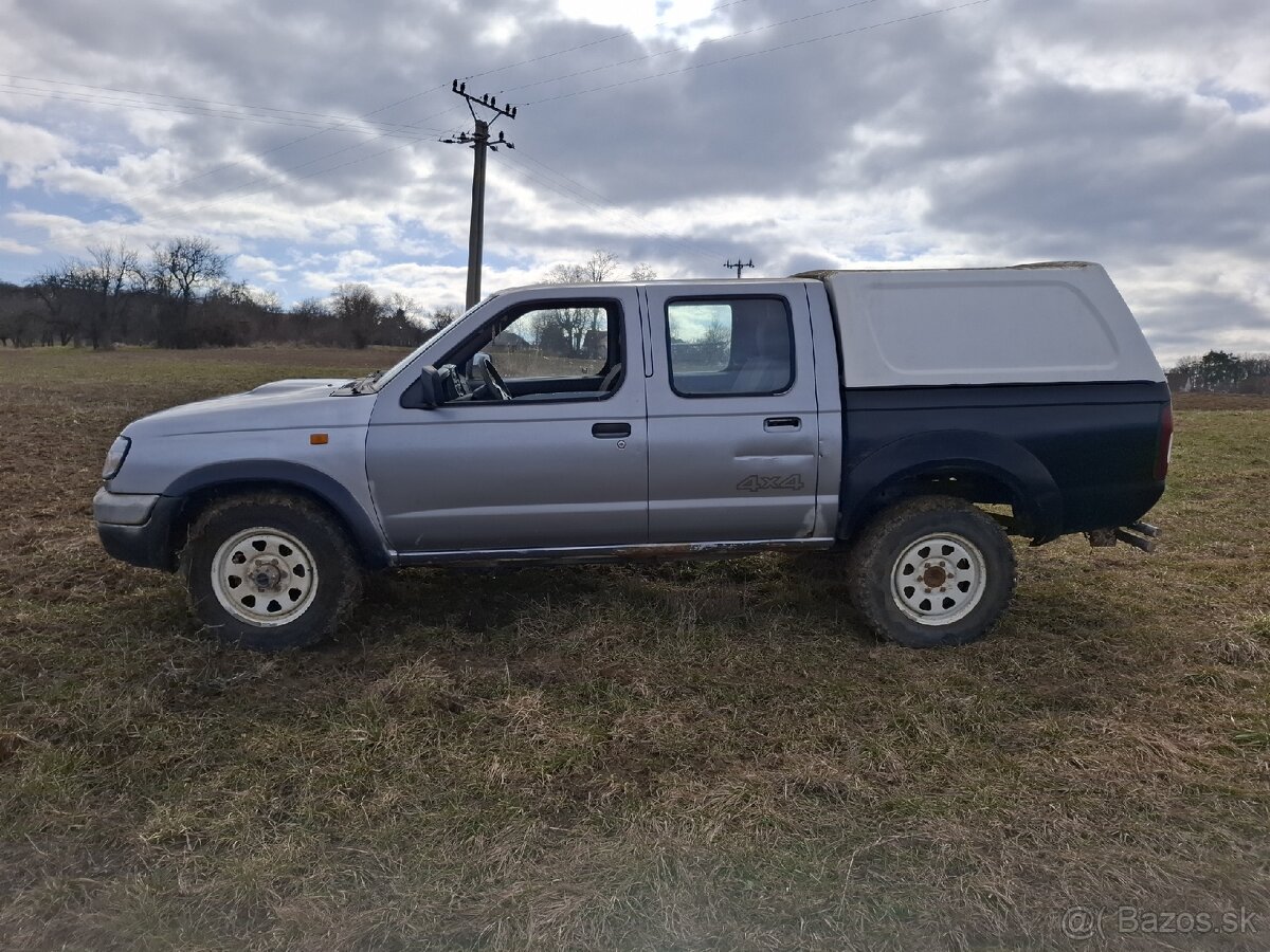 Nissan Navara 2.8 td