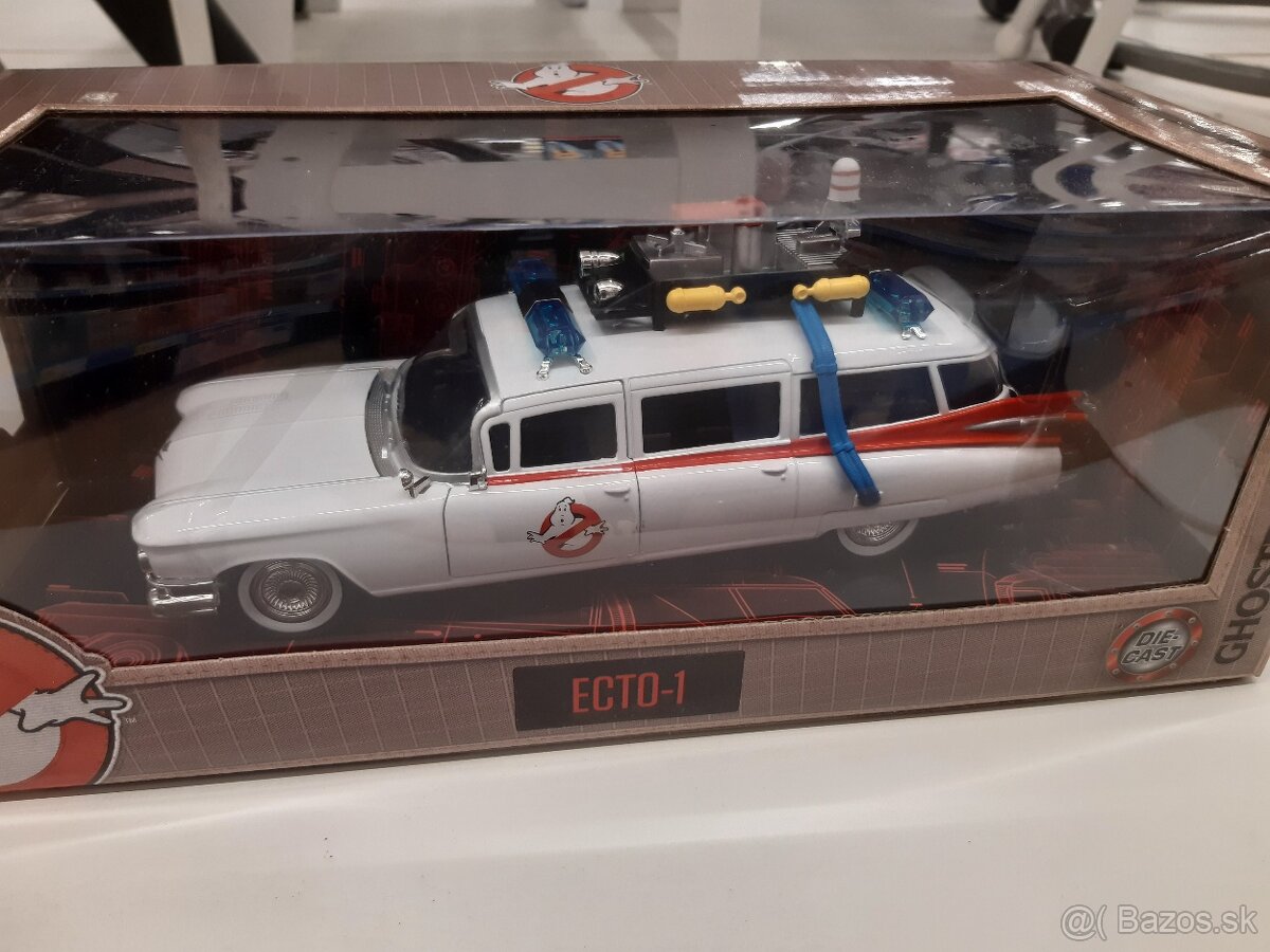 Cadillac Ecto-1 Ghostbusters 1984 - 1:24 Jada Toys