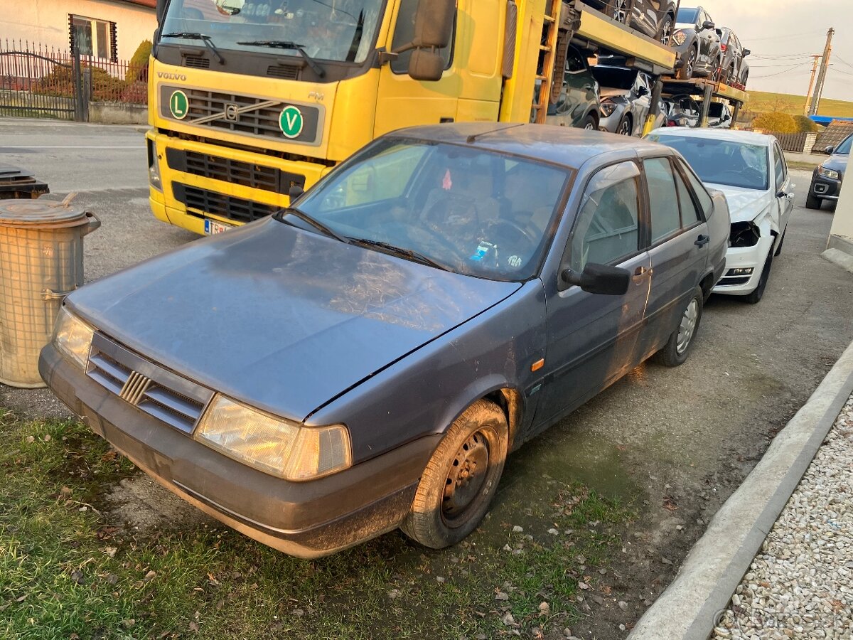 Fiat tempra 1,6 s klímou, digitále, veteran