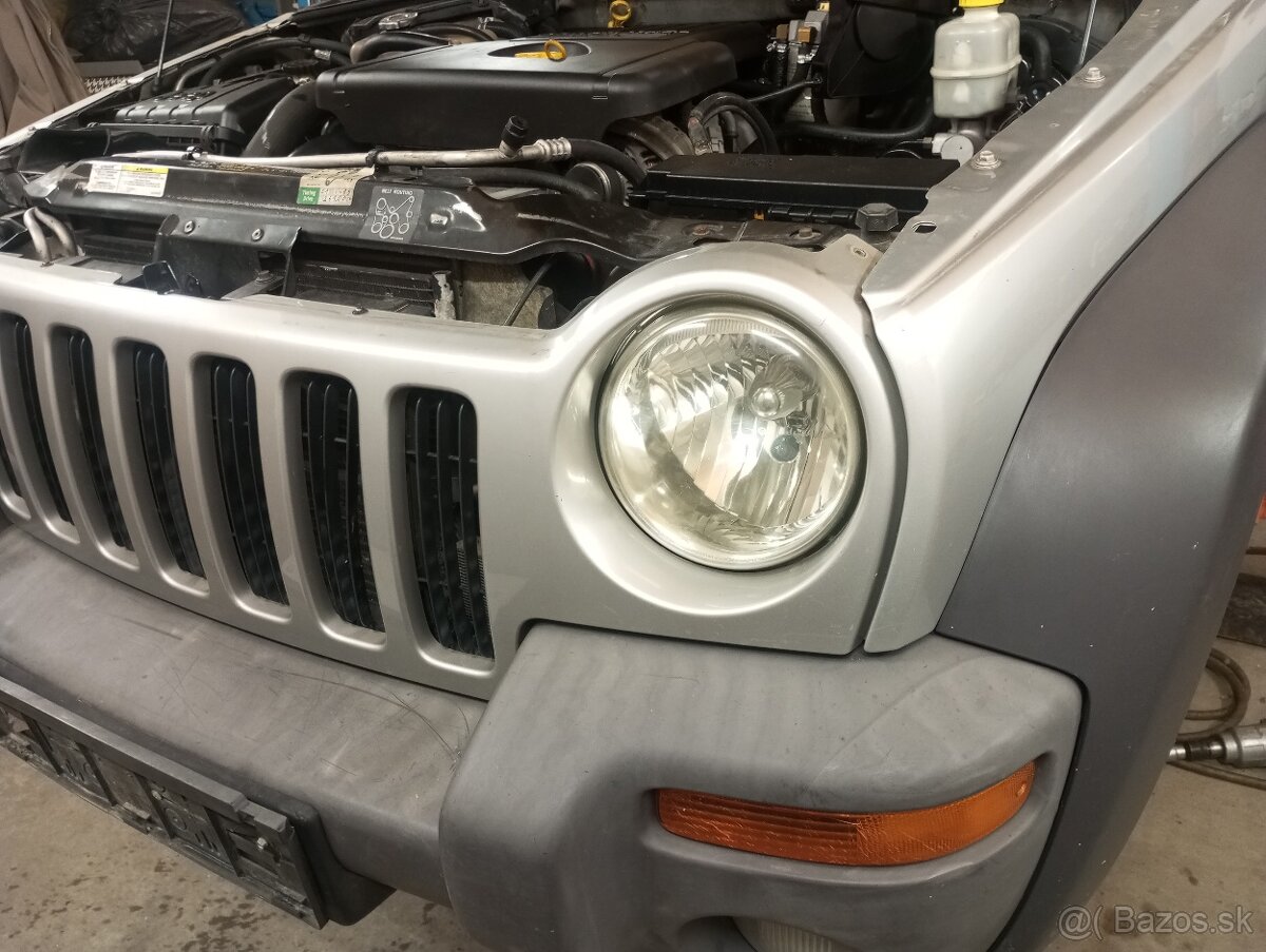 Rozpredám Jeep Cherokee KJ 2.5, 2.8crd