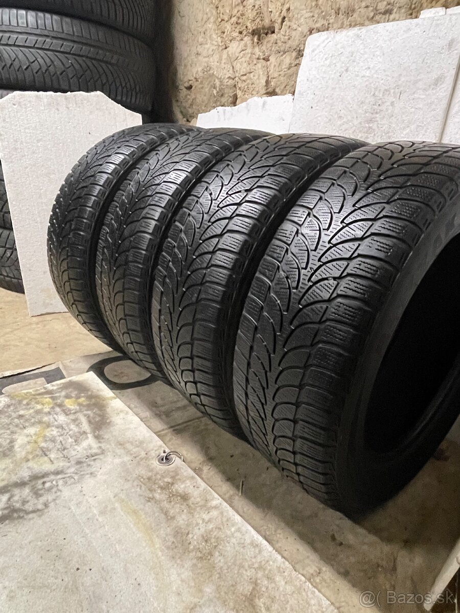 Bridgestone 215/60 R17 4x=100€