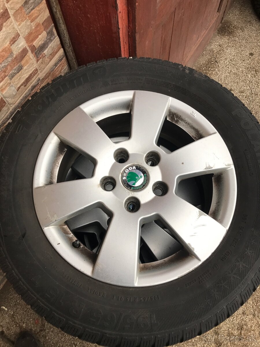 Predám originál elektrony Skoda 5x112 r15 s pneu 195/65/15