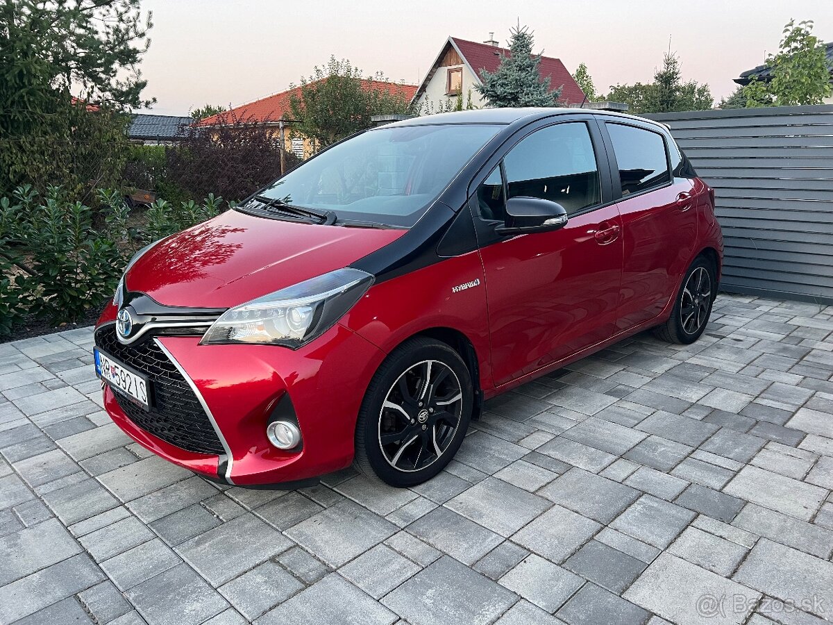 Toyota Yaris 1.5Hybrid Selection 2016 Kupena na SR