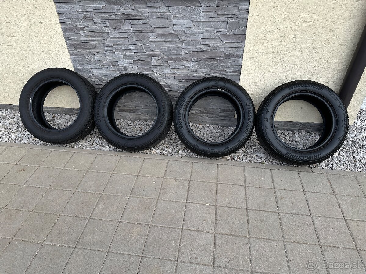 205/60 R16 92H zimné BRIDGESTONE